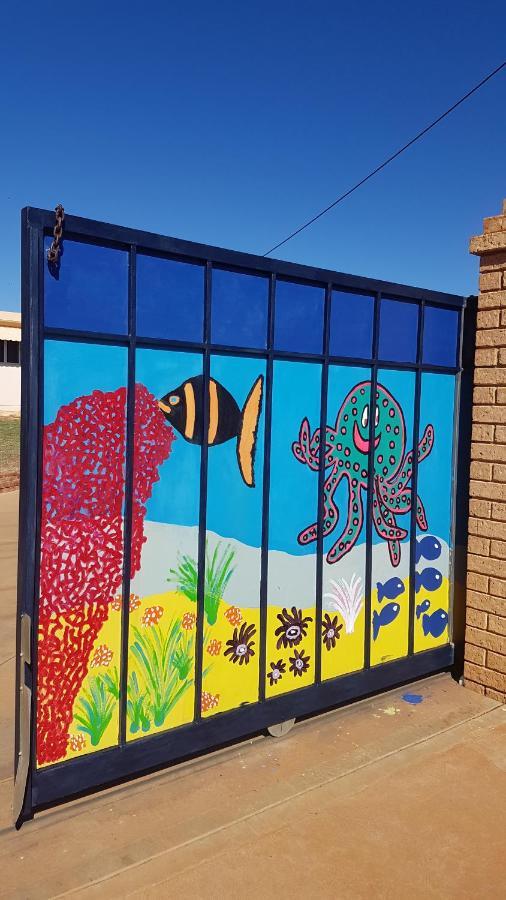 Meekatharra Outback Beach House Esterno foto